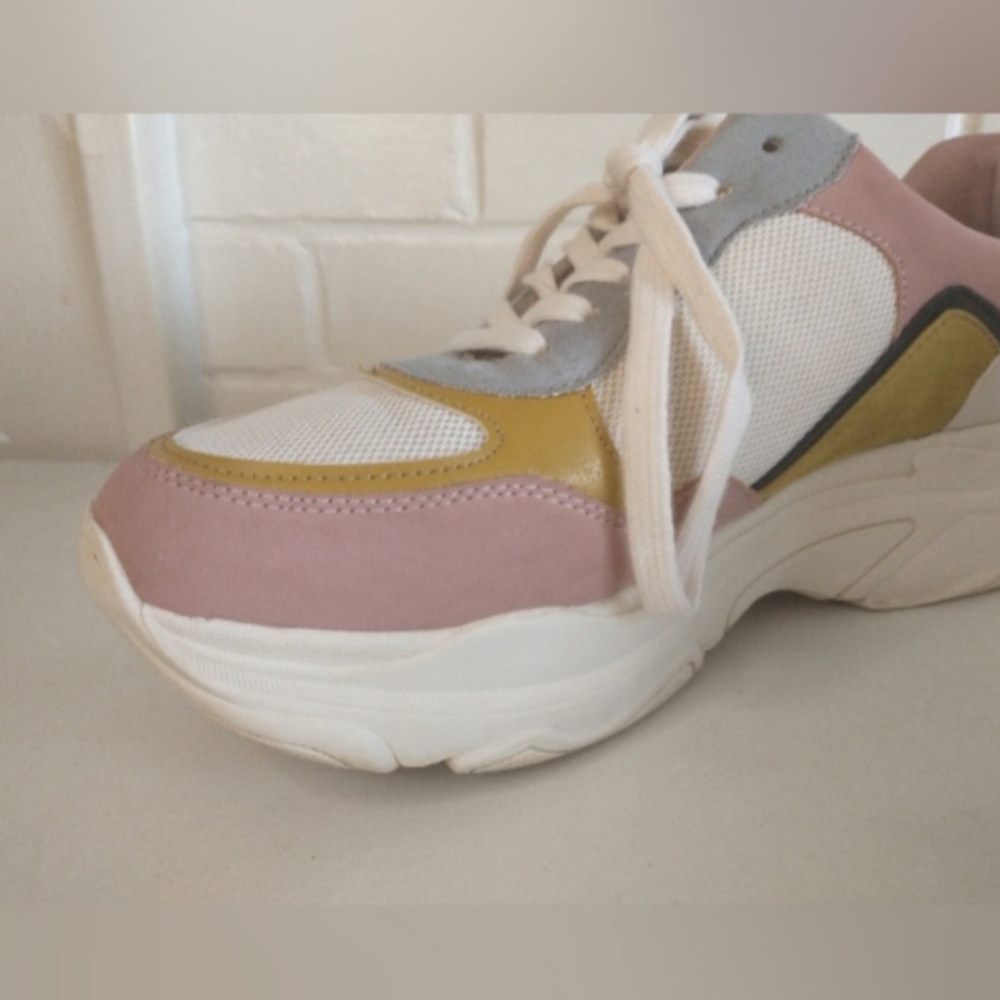 Big Buddha Platform Sneakers Women's Size 11